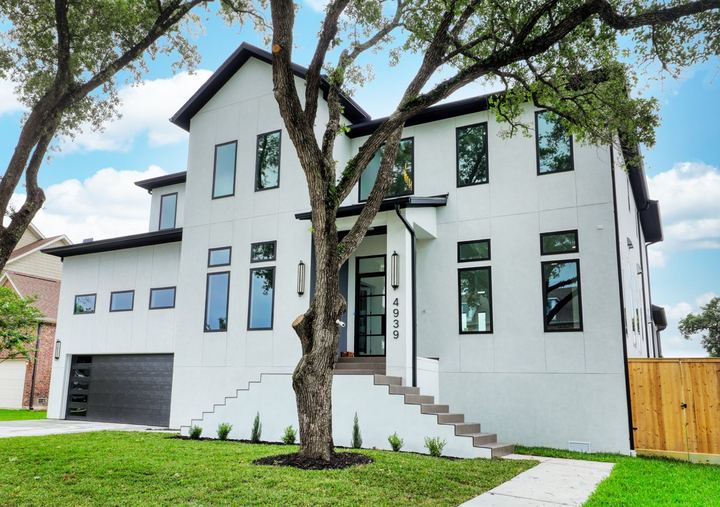 Photos — Glenmeadow Dr, Houston, Texas